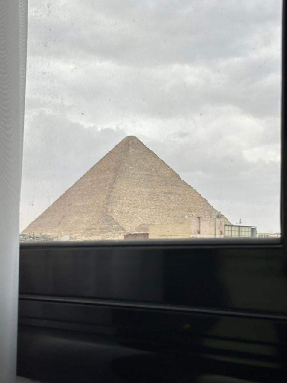 Prince Pyramids Inn Kafret el-Gabal Eksteriør bilde