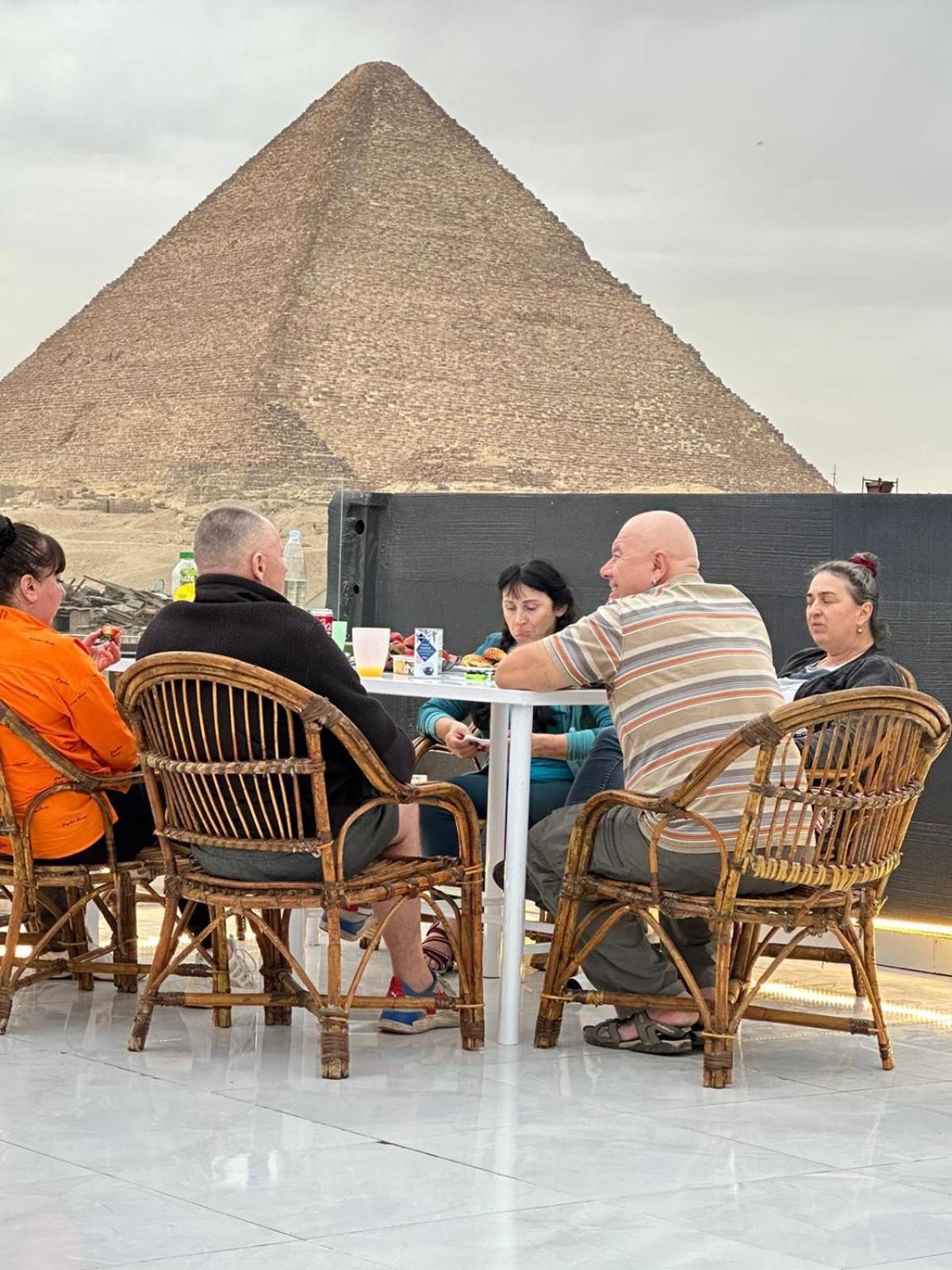 Prince Pyramids Inn Kafret el-Gabal Eksteriør bilde